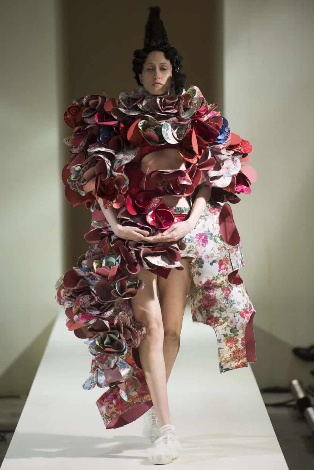 Comme des Garçons: Ready-to-wear AW16 - 10 Magazine